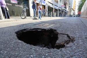 Buche in città, che disastro